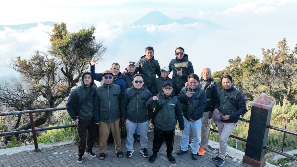 Tour Nepal Van Java dan Jogja